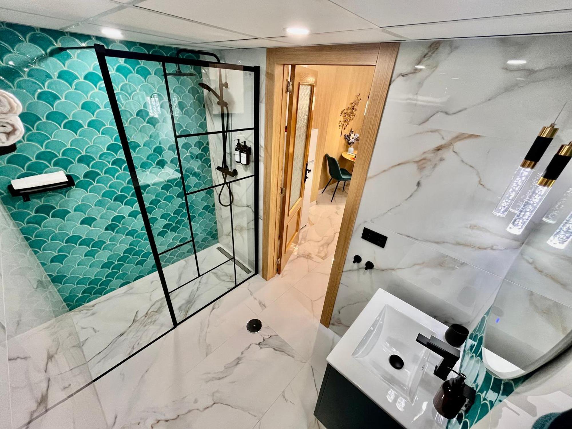 Elegante Apartamento Tres Colores Alicante Exterior foto